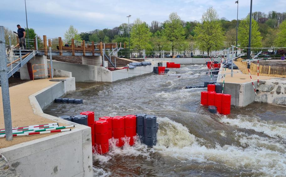 The Épinal white water stadium, installed by Eiffage Génie Civil, received its first water launch