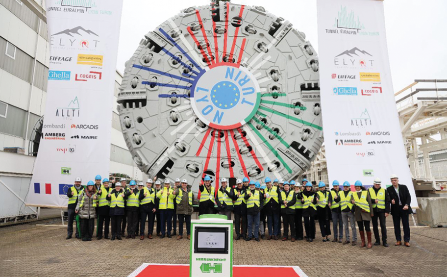 Delivery of the first gripper tunnel boring machine on section CO5 Lyon Turin